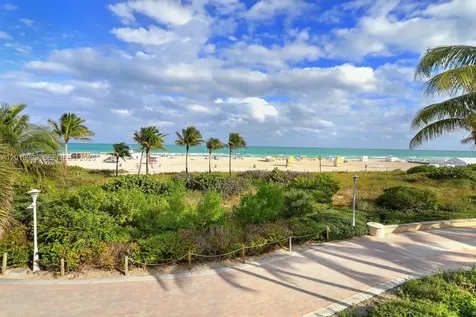 100 Lincoln Road Miami Beach FL 33139