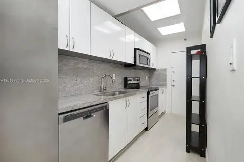 100 Lincoln Road Miami Beach FL 33139