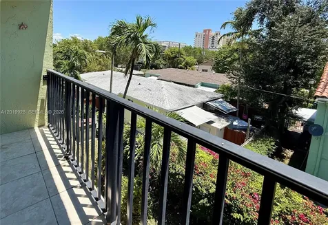 1530 SW 2nd Street Miami FL 33135