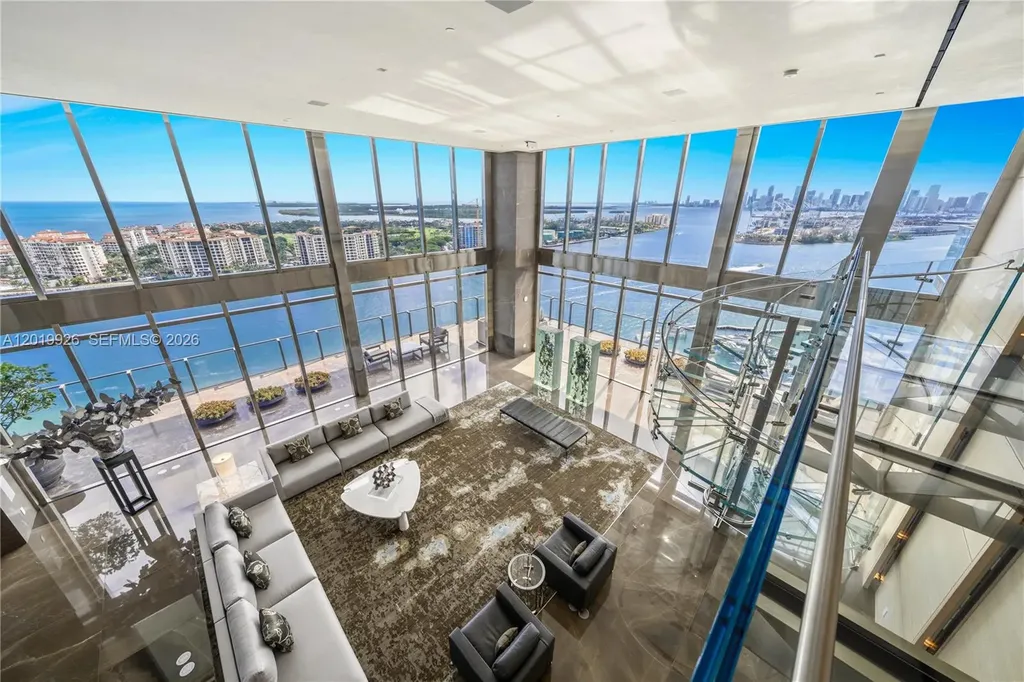 800 S Pointe Drive Miami Beach FL 33139