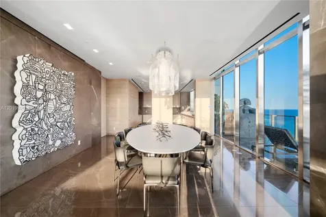 800 S Pointe Drive Miami Beach FL 33139
