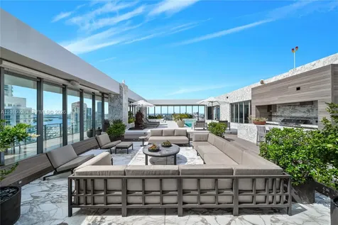 800 S Pointe Drive Miami Beach FL 33139