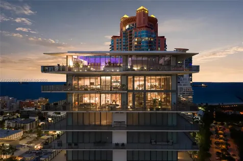 800 S Pointe Drive Miami Beach FL 33139