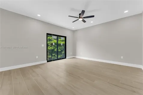 1816 NW 49th Street Miami FL 33142