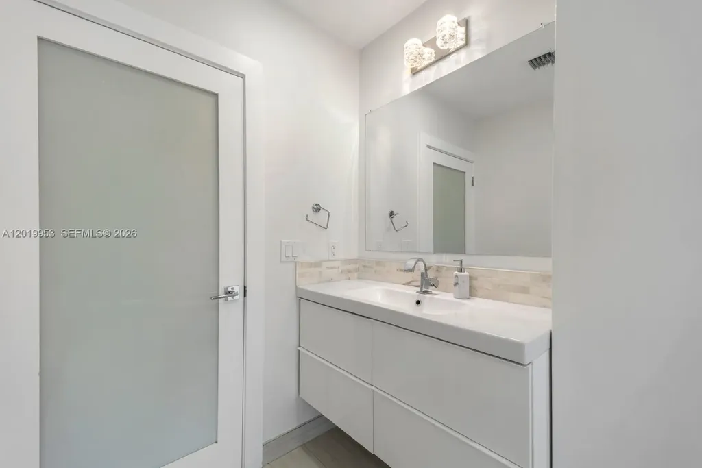 600 NE 4th Street Pompano Beach FL 33060