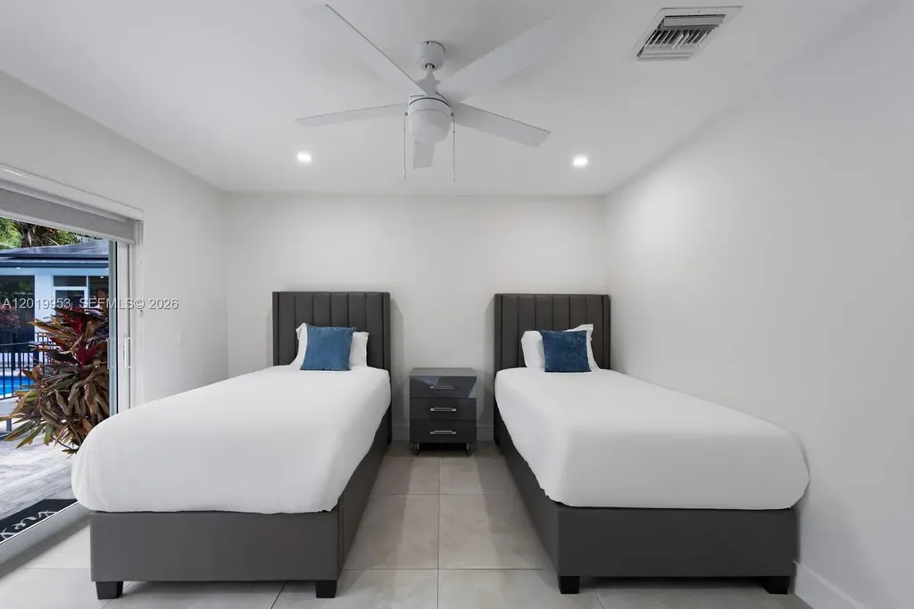600 NE 4th Street Pompano Beach FL 33060