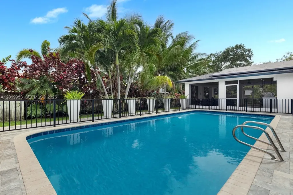 600 NE 4th Street Pompano Beach FL 33060