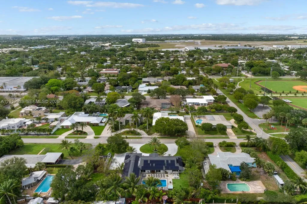600 NE 4th Street Pompano Beach FL 33060