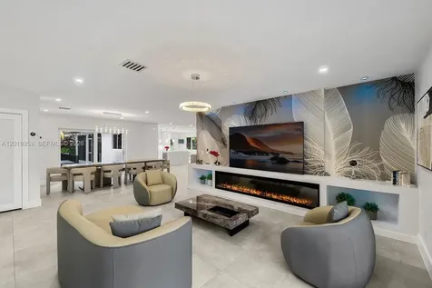 600 NE 4th Street Pompano Beach FL 33060