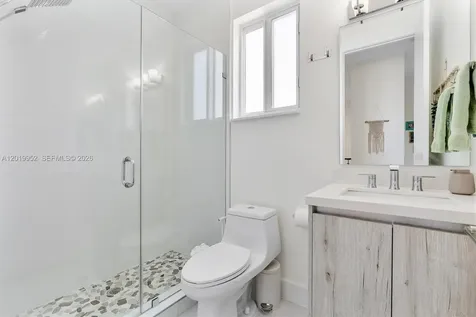 2920 SW 25th Terrace Miami FL 33133