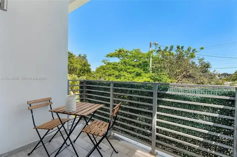 2920 SW 25th Terrace Miami FL 33133