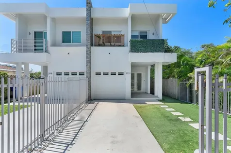 2920 SW 25th Terrace Miami FL 33133