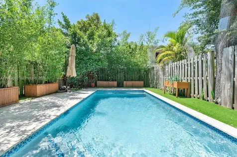 2920 SW 25th Terrace Miami FL 33133