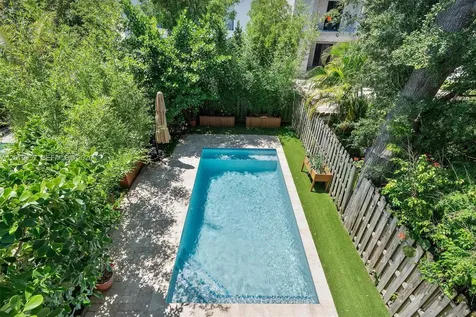 2920 SW 25th Terrace Miami FL 33133