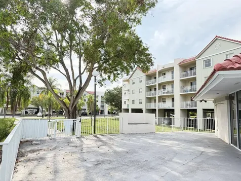 8200 SW 210th Street Cutler Bay FL 33189