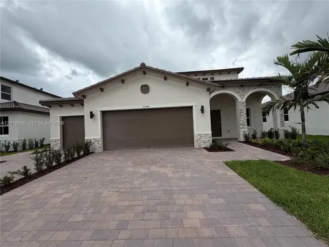2384 SE 29th Drive Homestead FL 33035