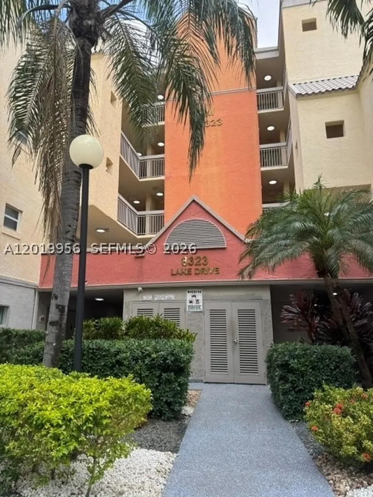 8323 Lake Drive Doral FL 33166