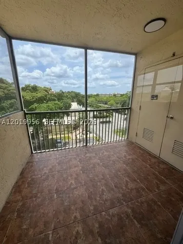 8323 Lake Drive Doral FL 33166