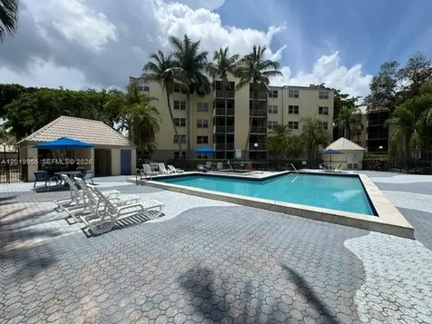 8323 Lake Drive Doral FL 33166