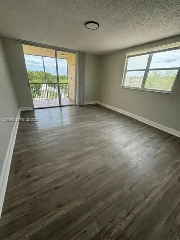 8323 Lake Drive Doral FL 33166