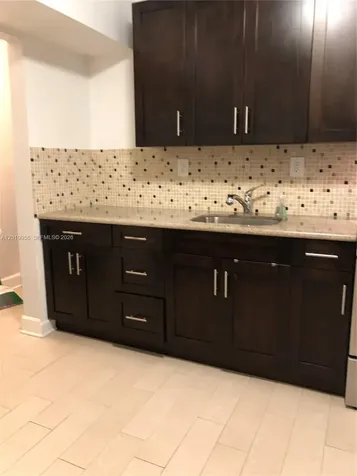 221 SW 9 Avenue Miami FL 33130