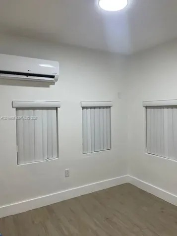 221 SW 9 Avenue Miami FL 33130