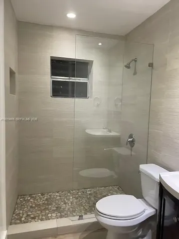 221 SW 9 Avenue Miami FL 33130