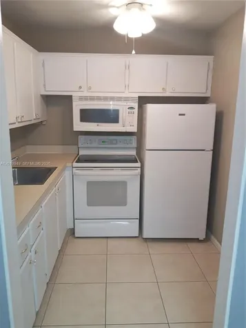 390 Windsor Q West Palm Beach FL 33417