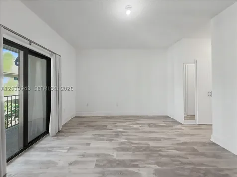 4527 NW 83rd Path Doral FL 33166