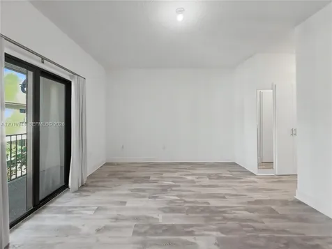 4527 NW 83rd Path Doral FL 33166