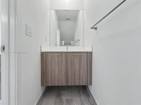 4527 NW 83rd Path Doral FL 33166