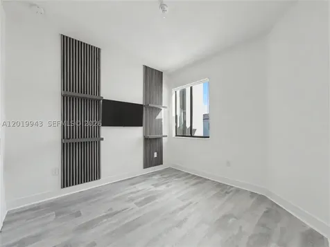 4527 NW 83rd Path Doral FL 33166