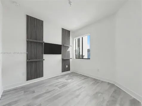 4527 NW 83rd Path Doral FL 33166