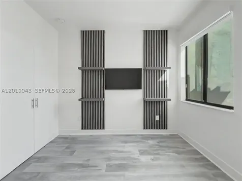 4527 NW 83rd Path Doral FL 33166