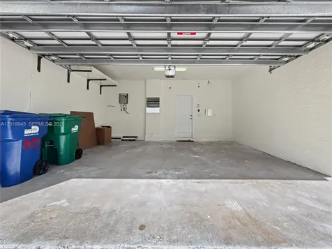 4527 NW 83rd Path Doral FL 33166