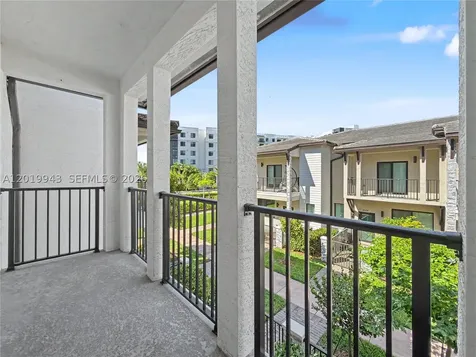 4527 NW 83rd Path Doral FL 33166
