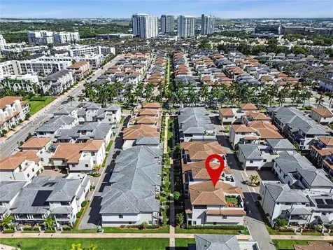 4527 NW 83rd Path Doral FL 33166