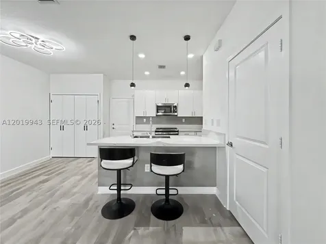 4527 NW 83rd Path Doral FL 33166