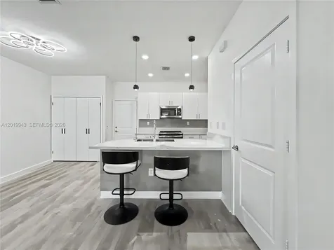 4527 NW 83rd Path Doral FL 33166