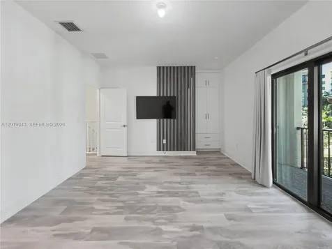 4527 NW 83rd Path Doral FL 33166