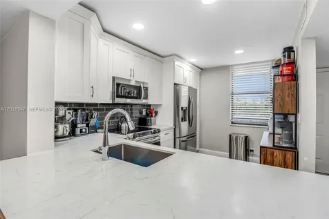 2768 Carambola Circle S Coconut Creek FL 33066