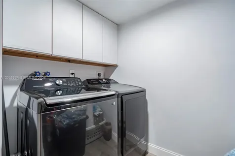 2768 Carambola Circle S Coconut Creek FL 33066