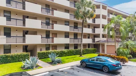 2768 Carambola Circle S Coconut Creek FL 33066