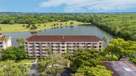 2768 Carambola Circle S Coconut Creek FL 33066