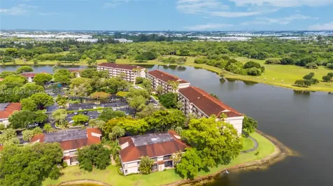 2768 Carambola Circle S Coconut Creek FL 33066