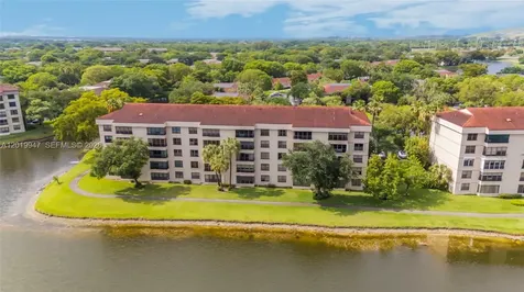 2768 Carambola Circle S Coconut Creek FL 33066