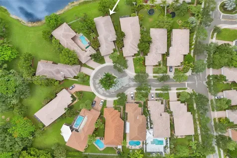 2525 Bay Pointe Court Weston FL 33327