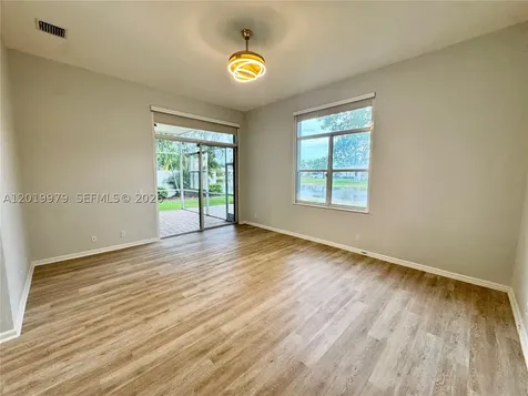 2525 Bay Pointe Court Weston FL 33327