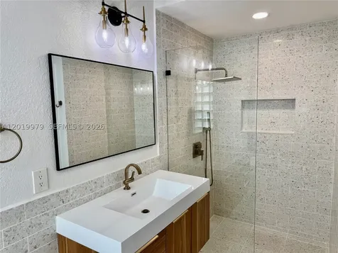 2525 Bay Pointe Court Weston FL 33327