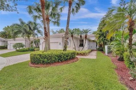 2525 Bay Pointe Court Weston FL 33327